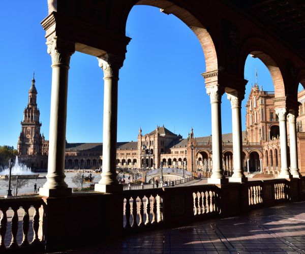 guia-turistica-sevilla-plaza-espana